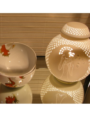 Herend Leuchten Biscuit-Porzellan ausgestellt bei Sato