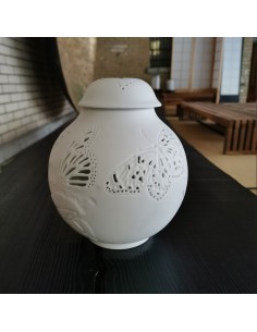 Herend Leuchten Biscuit-Porzellan Masterarbeit von Herender Abschlussprüfung, Frontansicht mit Licht 2