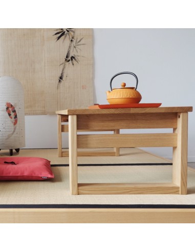 Folding table, tea table, relaxation room, zabuton, Noren mural, handmade washi lamp Japan.