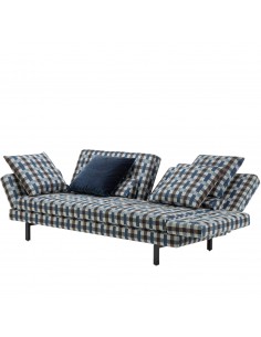 Amber von Brühl: Ein Sofa mit mit einem Optimum an Flexibilität und Gestaltungsfreiheit. 2