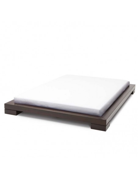 Soft vegan natural mattress on the Chikarà bed