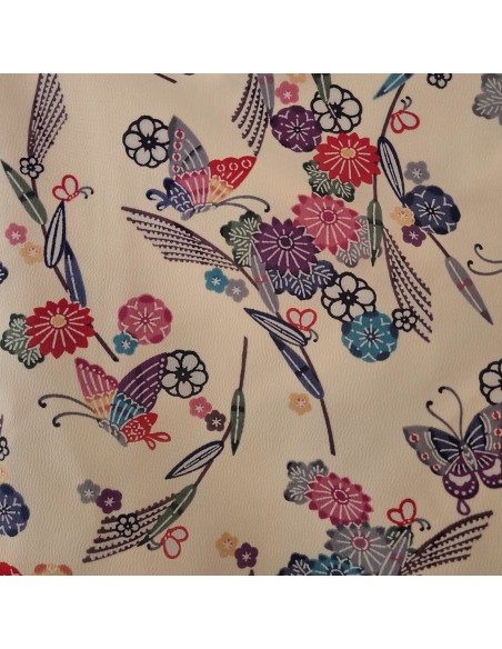 Kimono, japanischer Kimono, traditionelles japanisches Kleidungsstück, Kimono aus Seide / Baumwolle, japanische Kleidung