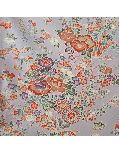 Kimono, japanischer Kimono, traditionelles japanisches Kleidungsstück, Kimono aus Seide / Baumwolle, japanische Kleidung