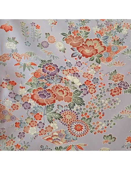 Kimono, japanischer Kimono, traditionelles japanisches Kleidungsstück, Kimono aus Seide / Baumwolle, japanische Kleidung